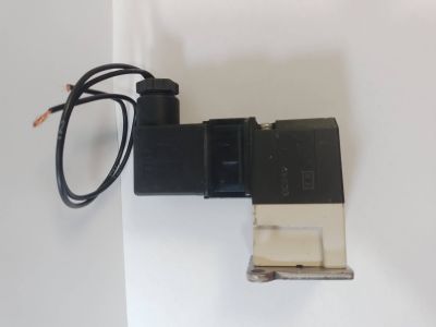 van hơi vt307, van vt307, van smc vt307 ,van 3/2 , van điện từ vt307 .