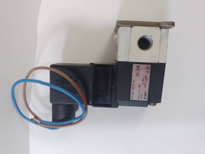 van hơi vt307, van vt307, van smc vt307 ,van 3/2 , van điện từ vt307 .