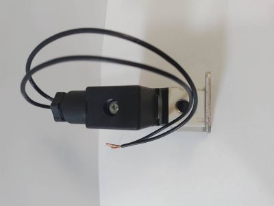 van hơi vt307, van vt307, van smc vt307 ,van 3/2 , van điện từ vt307 .