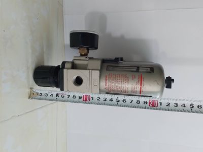 Bộ lọc khí smc AW40 -N03G -Z , Bộ lọc khí smc AFM40-N03-Z , bộ lọc khí nén tách nước và lọc tách dầu sơn ô tô , sơn xe máy ,sơn gổ ,sơn pu .