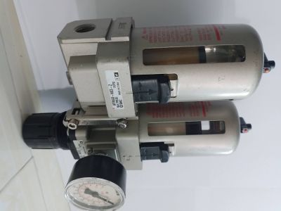 Bộ lọc khí smc AW40 -N03G -Z , Bộ lọc khí smc AFM40-N03-Z , bộ lọc khí nén tách nước và lọc tách dầu sơn ô tô , sơn xe máy ,sơn gổ ,sơn pu .